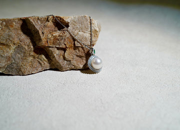 Aurora Bloom Pearl Necklace