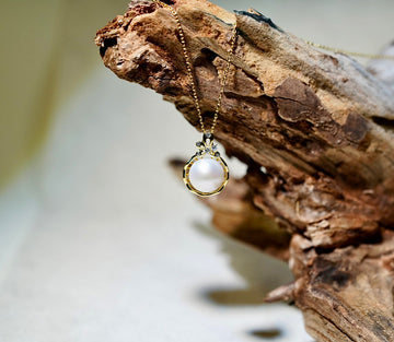 Luna Halo Pearl Necklace